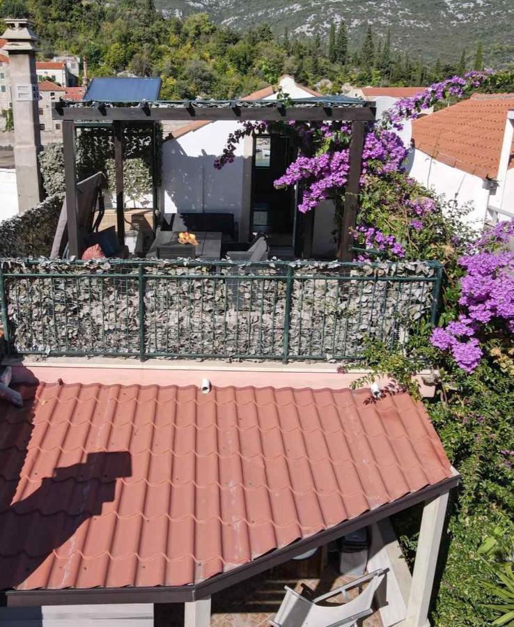 Holiday Home By The Sea--Bougainvillea Стон Экстерьер фото